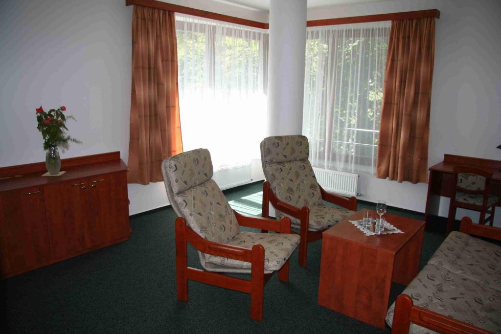 Lazensky Hotel Park Подебрады Экстерьер фото